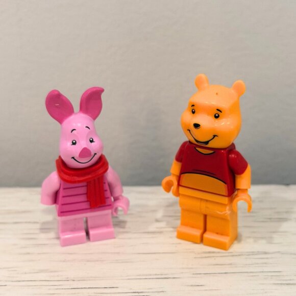 LEGO Disney WINNIE THE POOH and PIGLET minifigure READ DESCRIPTION - Picture 1 of 3